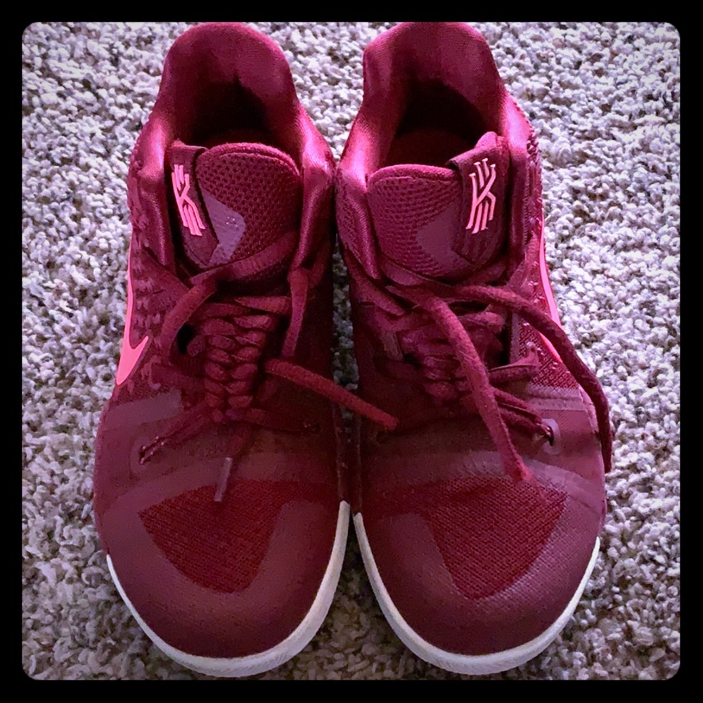 Boys Kyries size 2Y